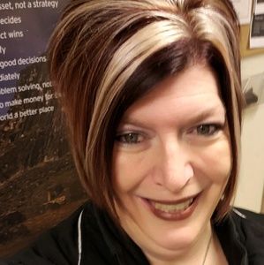 Meet your Posher, Stacy